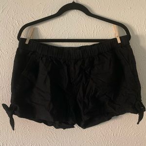 Black Linen Shorts